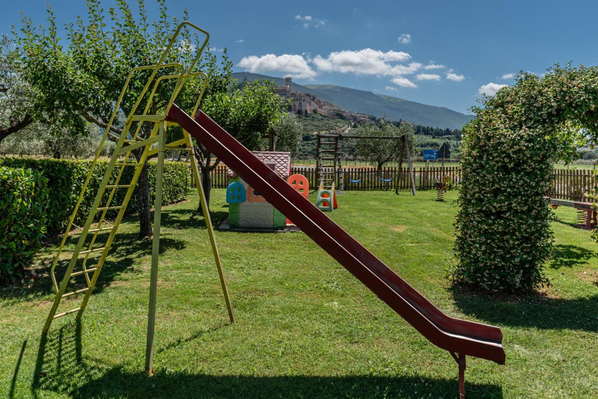 Agriturismo Il Girasole Assisi Exterior foto