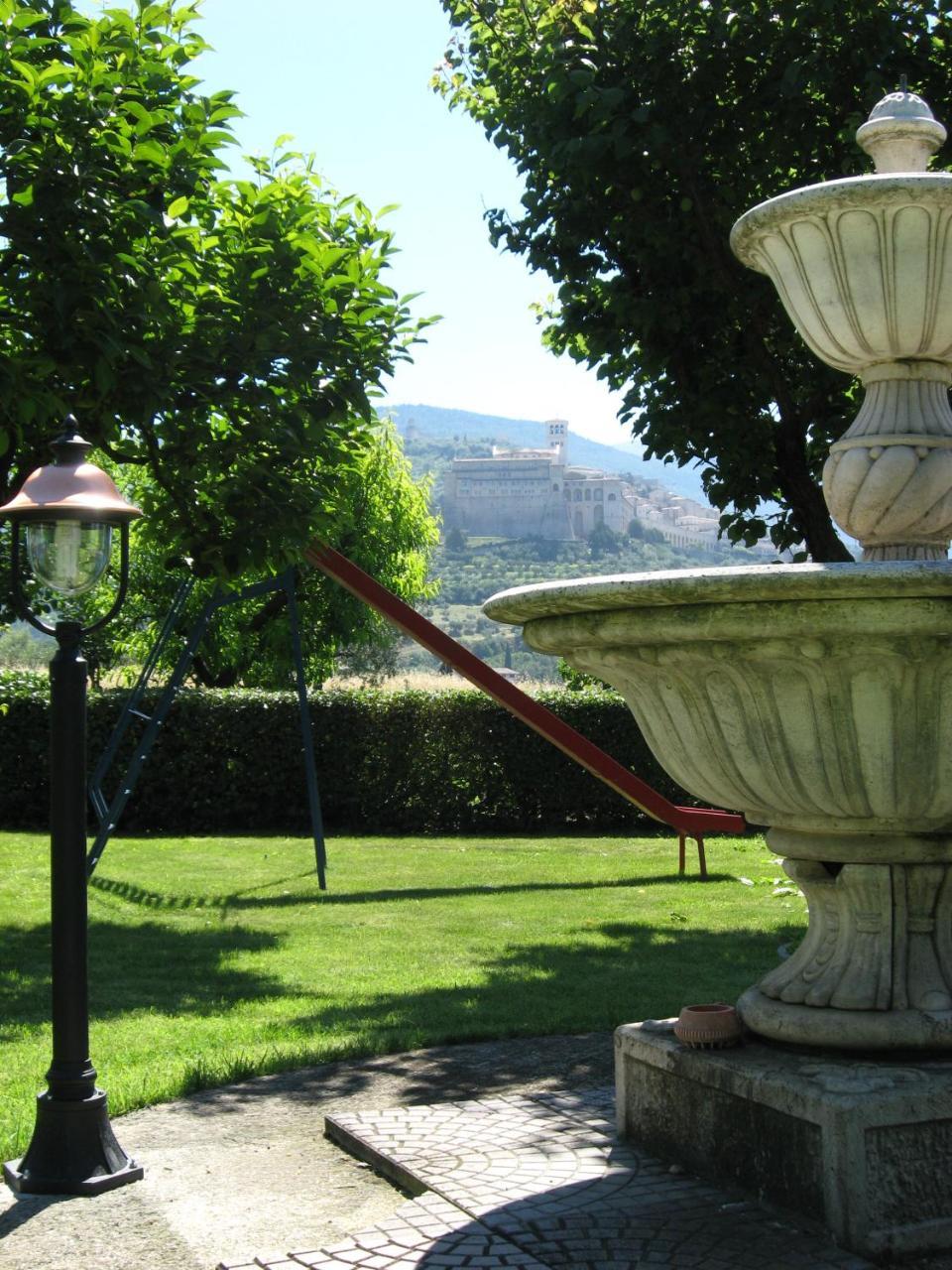 Agriturismo Il Girasole Assisi Exterior foto